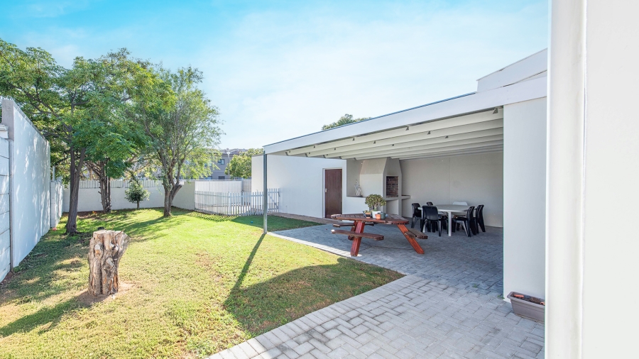 2 Bedroom Property for Sale in Parklands Western Cape